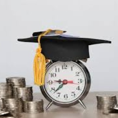 EKONOMI KAMPUS: ANTARA BAJET PELAJAR DAN GAYA HIDUP DIGITAL