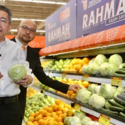 JUALAN RAHMAH: TAK BANYAK, TAPI CUKUP BUAT LEGA