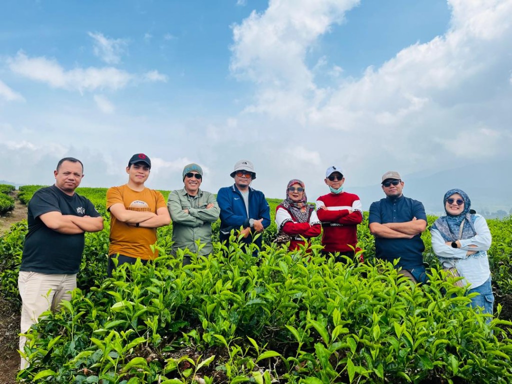 WEST SUMATRA, INDONESIA - SOME MUCH MORE THAN MEETS THE EYE PART 1