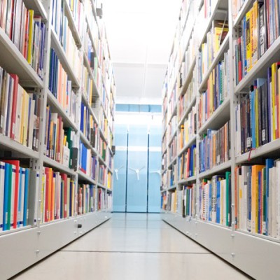 PENGETAHUAN SEBAGAI SUMBER KELESTARIAN PERNIAGAAN